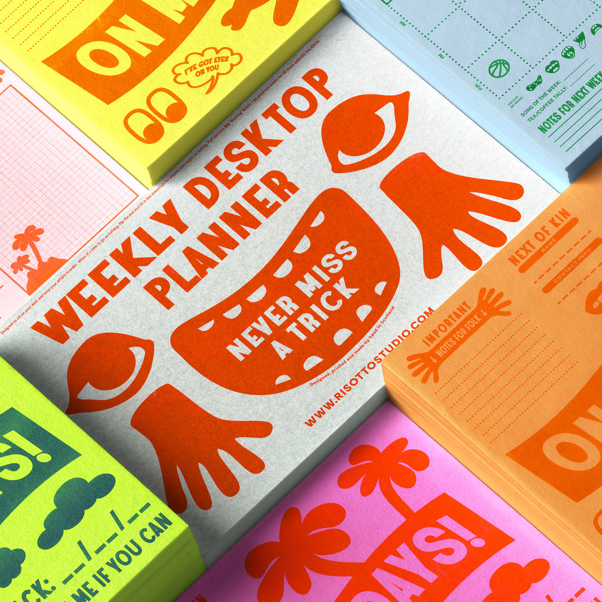 WEEKLY PLANNER: Yellow - Giant A3 Desktop Notepad